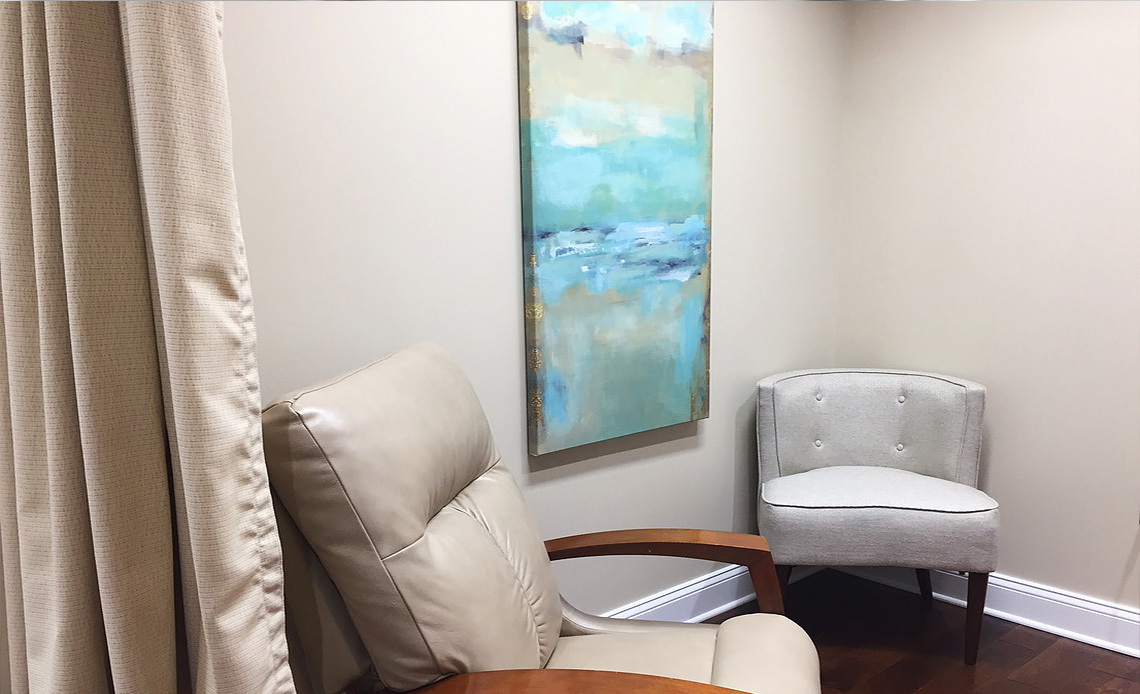 Recovery room with monitoring equipment